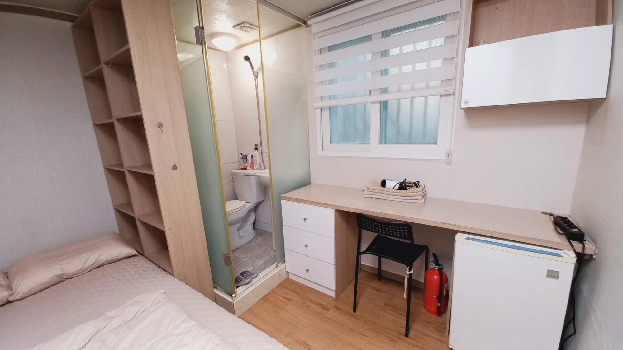 Haechi Stay Guesthouse - For Foreigners Only Seúl Exterior foto