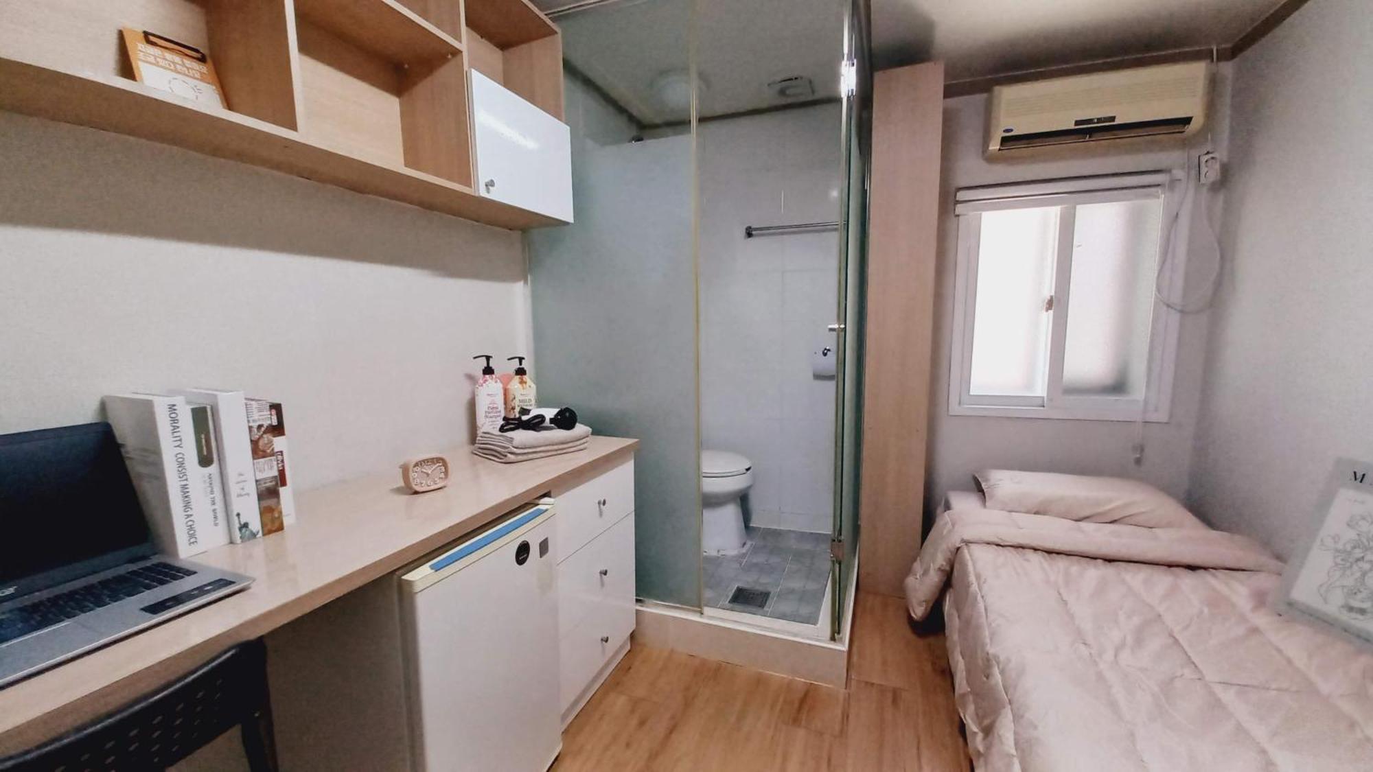 Haechi Stay Guesthouse - For Foreigners Only Seúl Exterior foto